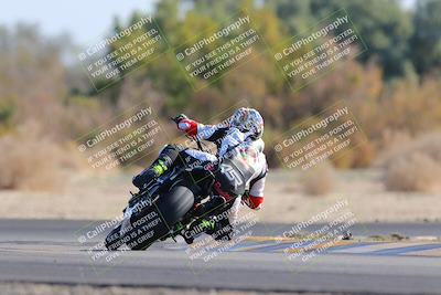 media/Dec-18-2022-SoCal Trackdays (Sun) [[8099a50955]]/Turn 7 Backside (1125am)/